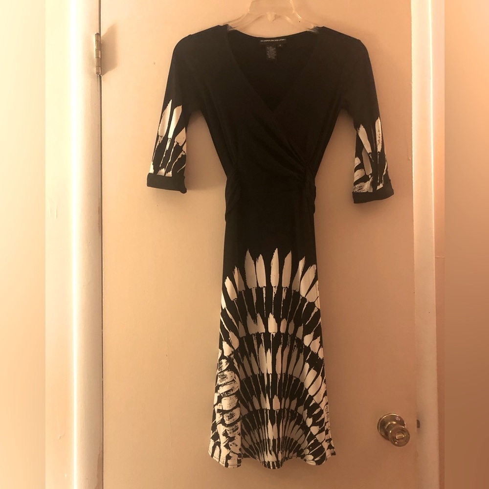 Donna Morgan Fit and Flare Dress Size 4